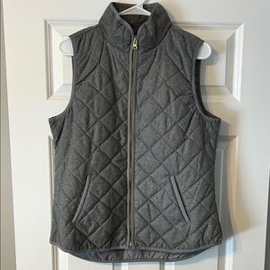 Old Navy Gray Quilted Vest